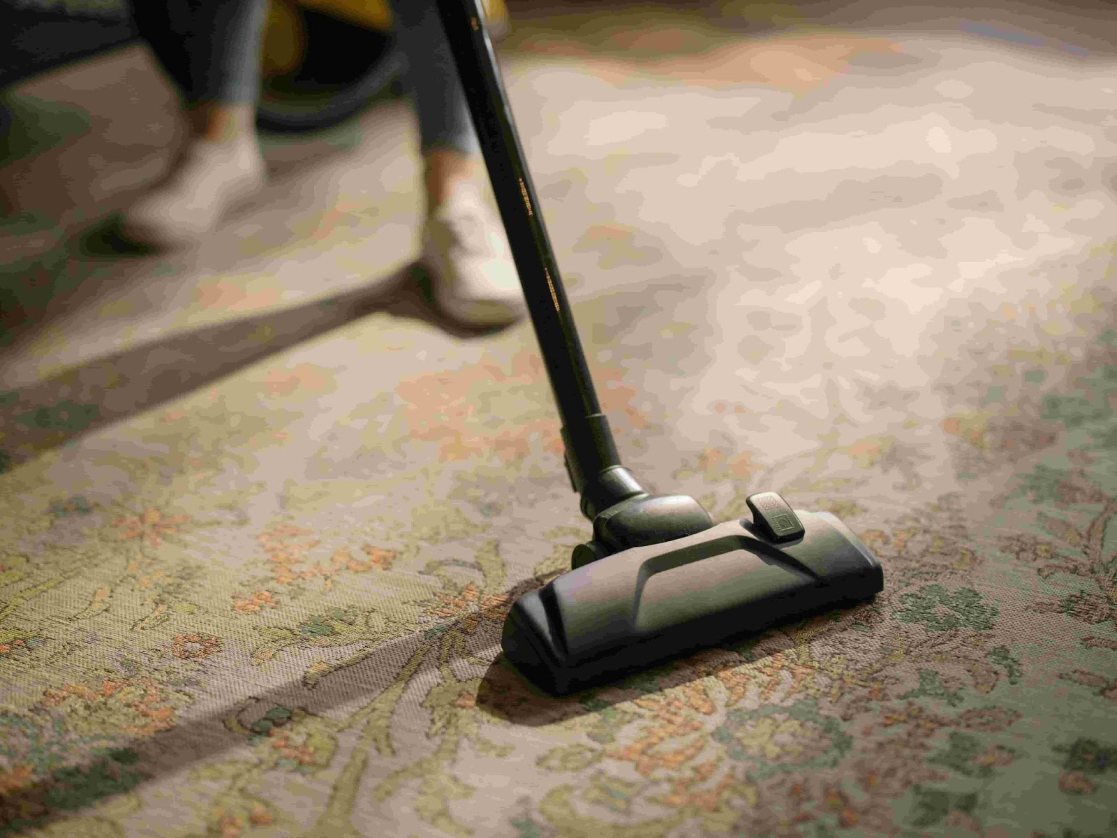 How to Clean Carpet at Home: Simple Tips for Indian Households how to clean carpet at home How to Clean Carpet at Home: Simple Tips for Indian Households