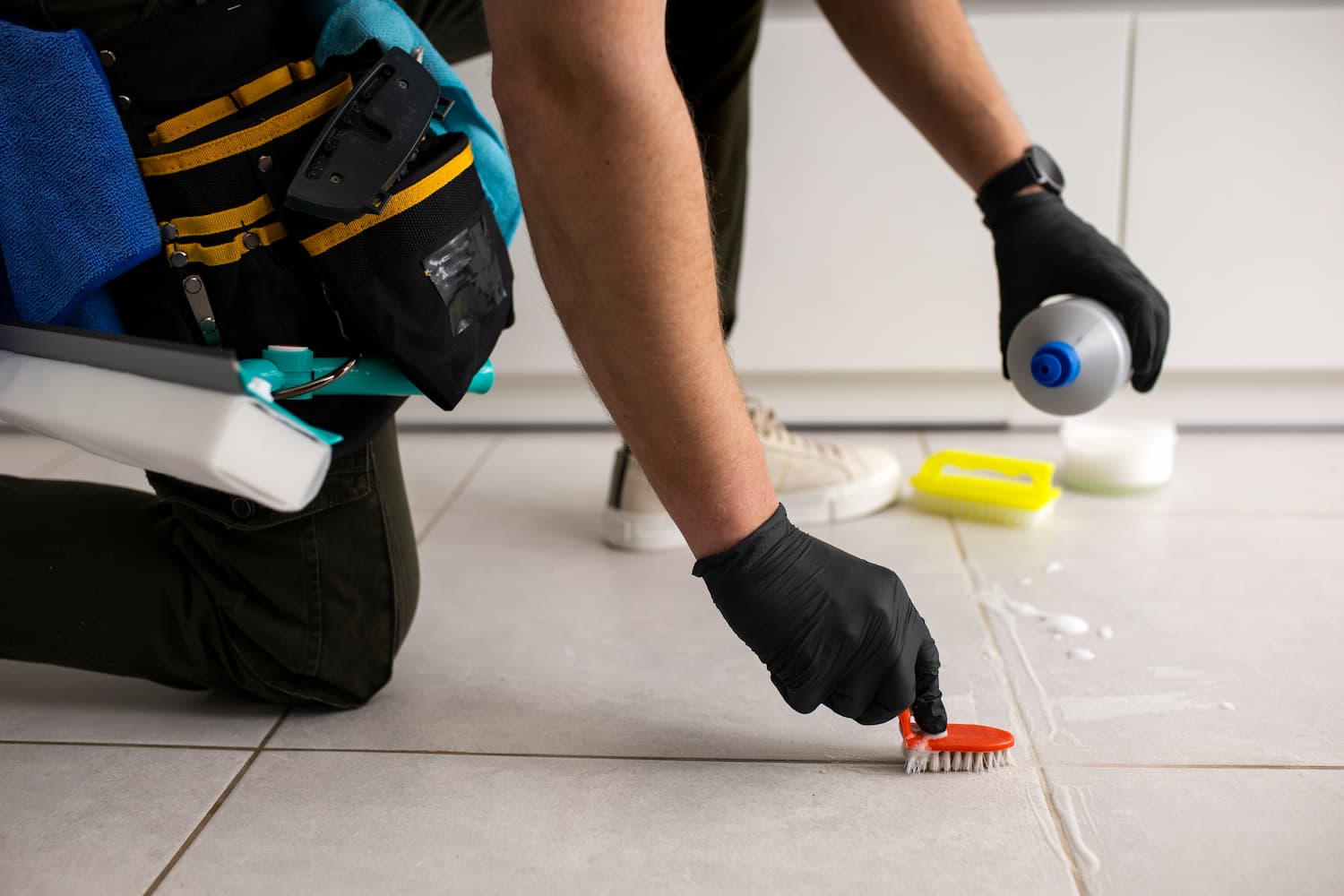 Maximizing Tile Lifespan Expert Grouting with Clean Fanatics