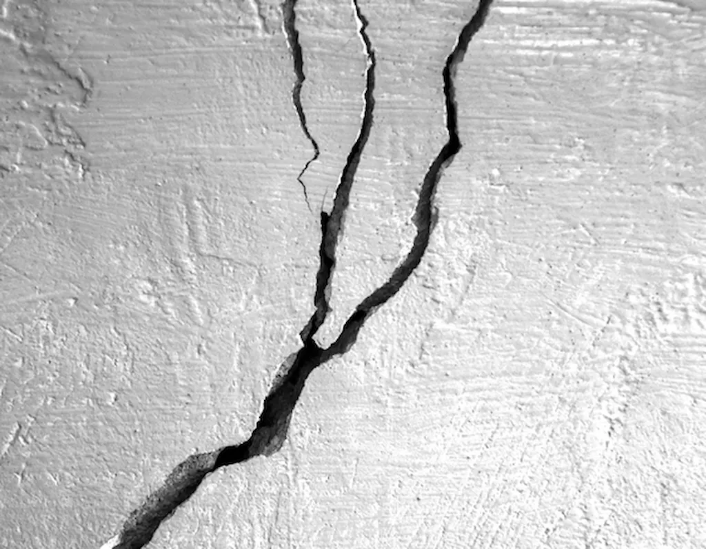 Deep Wall Cracks