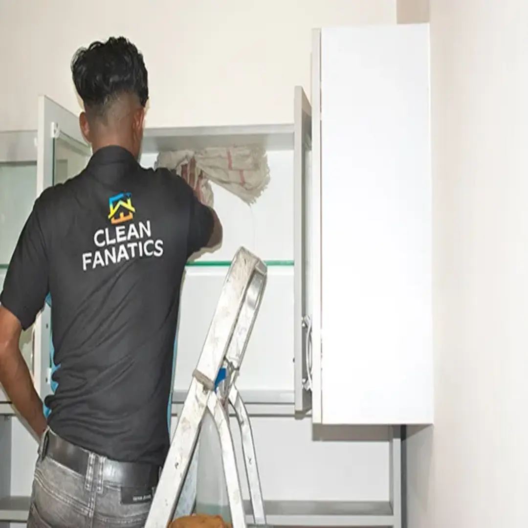 House cleaning- Clean Fanatics